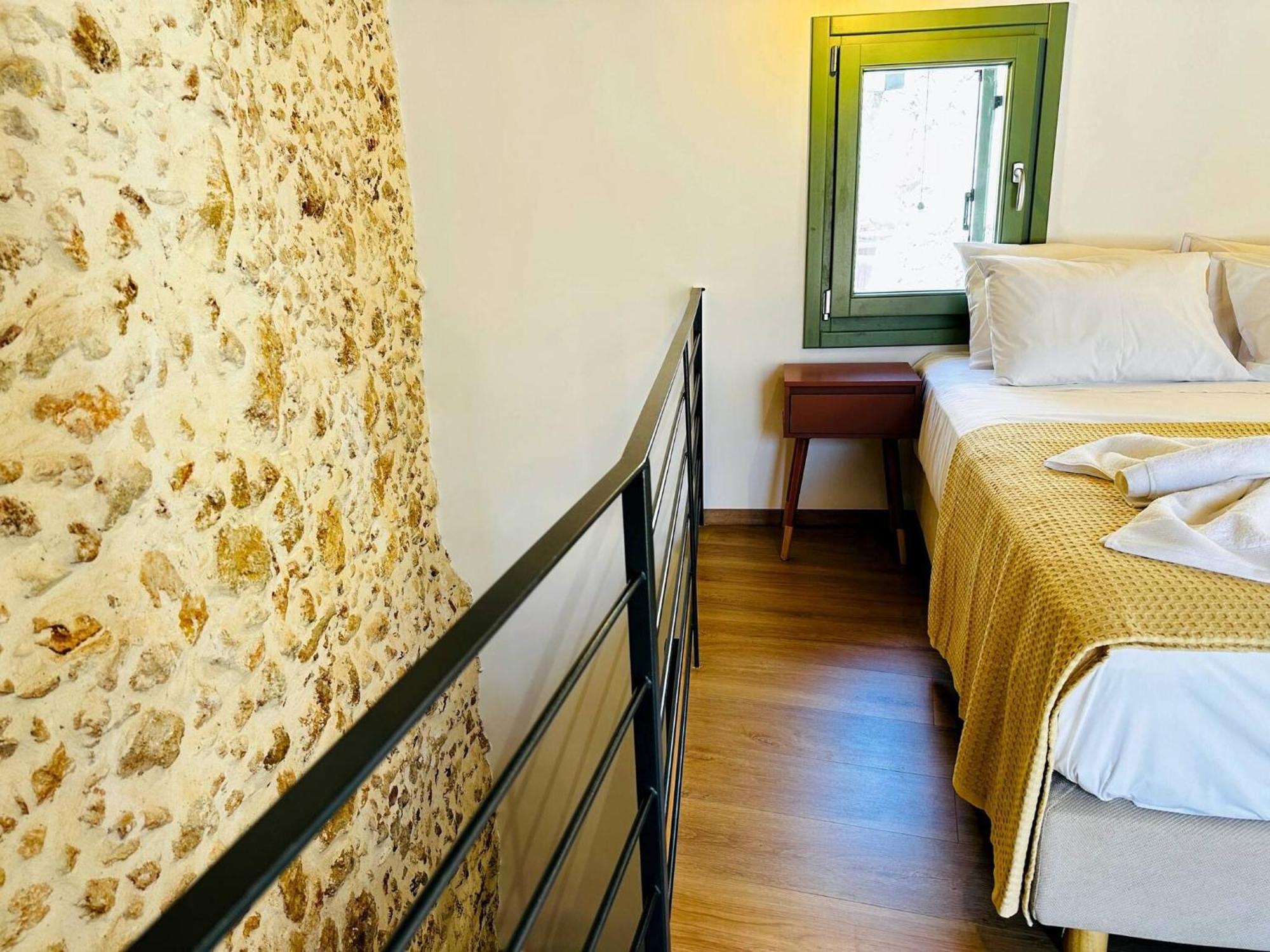 Roussos Place - Next To Splantzia Square - 2Bd 2Ba Chania  ภายนอก รูปภาพ