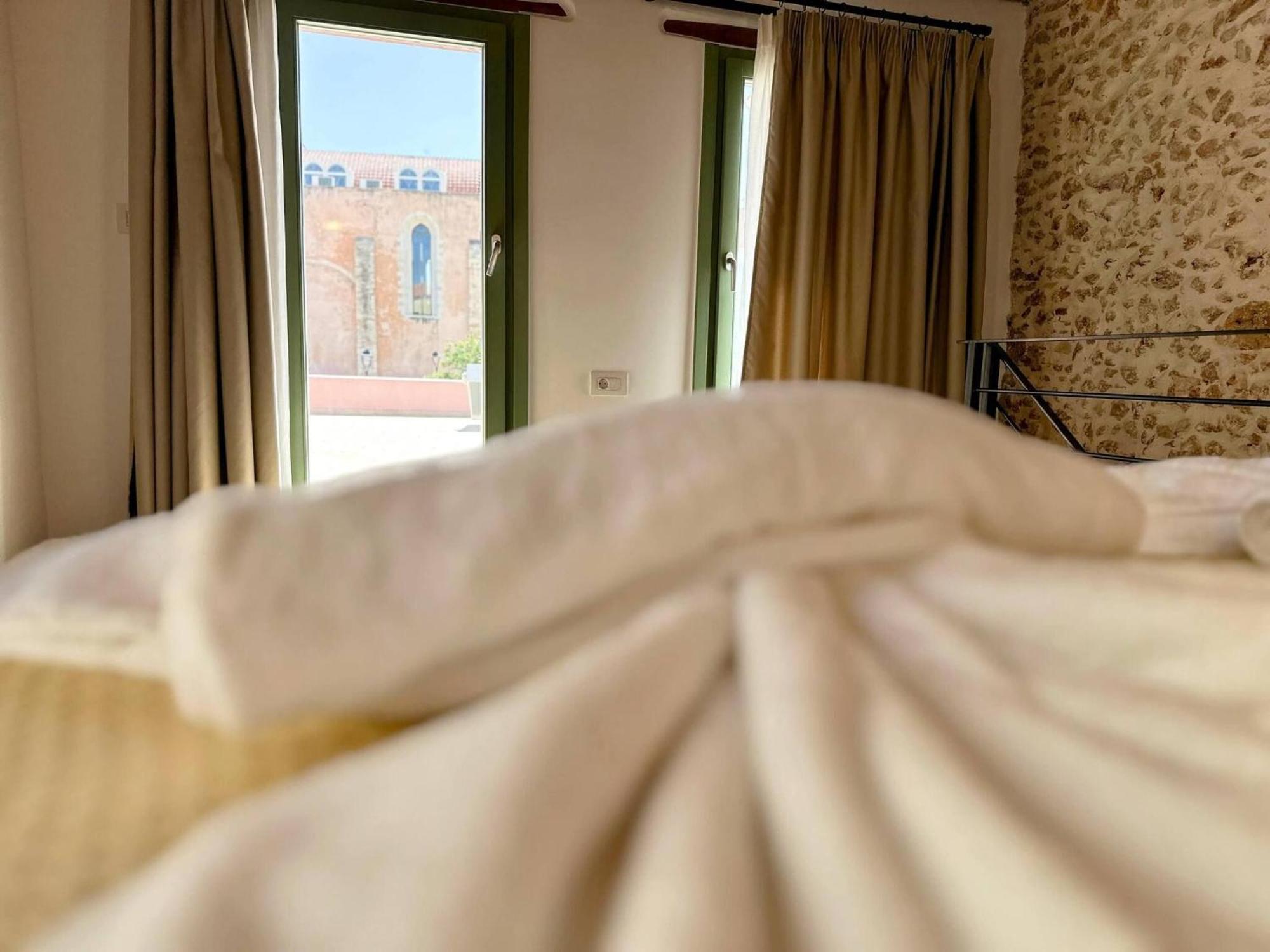 Roussos Place - Next To Splantzia Square - 2Bd 2Ba Chania  ภายนอก รูปภาพ